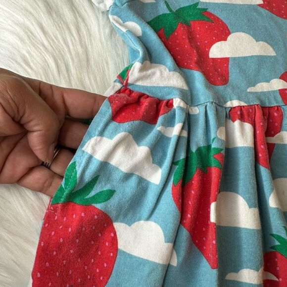 Mini Boden Strawberry & Cloud Dress Size 6-7 Years - Picture 5 of 11